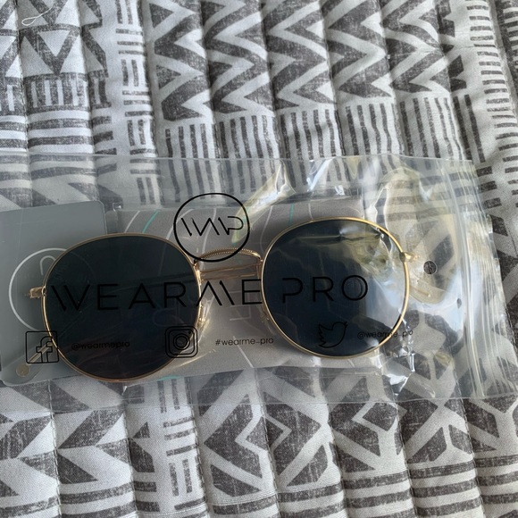 BRAND NEW!! WearMe Pro - Picture 3 of 6